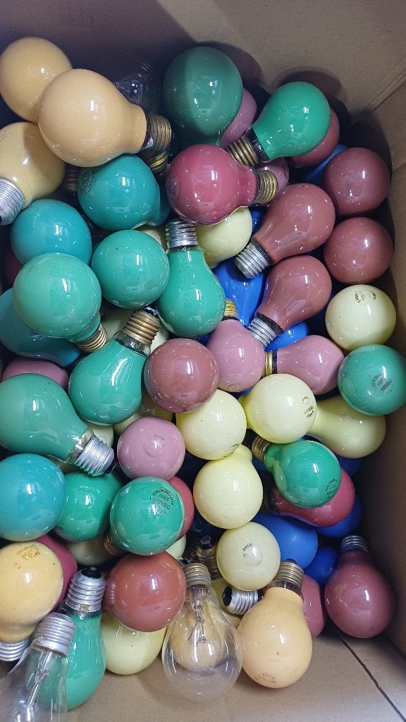 GEKLEURDE GLOEILAMPEN (125 stuks), Huis en Inrichting, Ophalen, Gebruikt, Meerkleurig, Gloeilamp