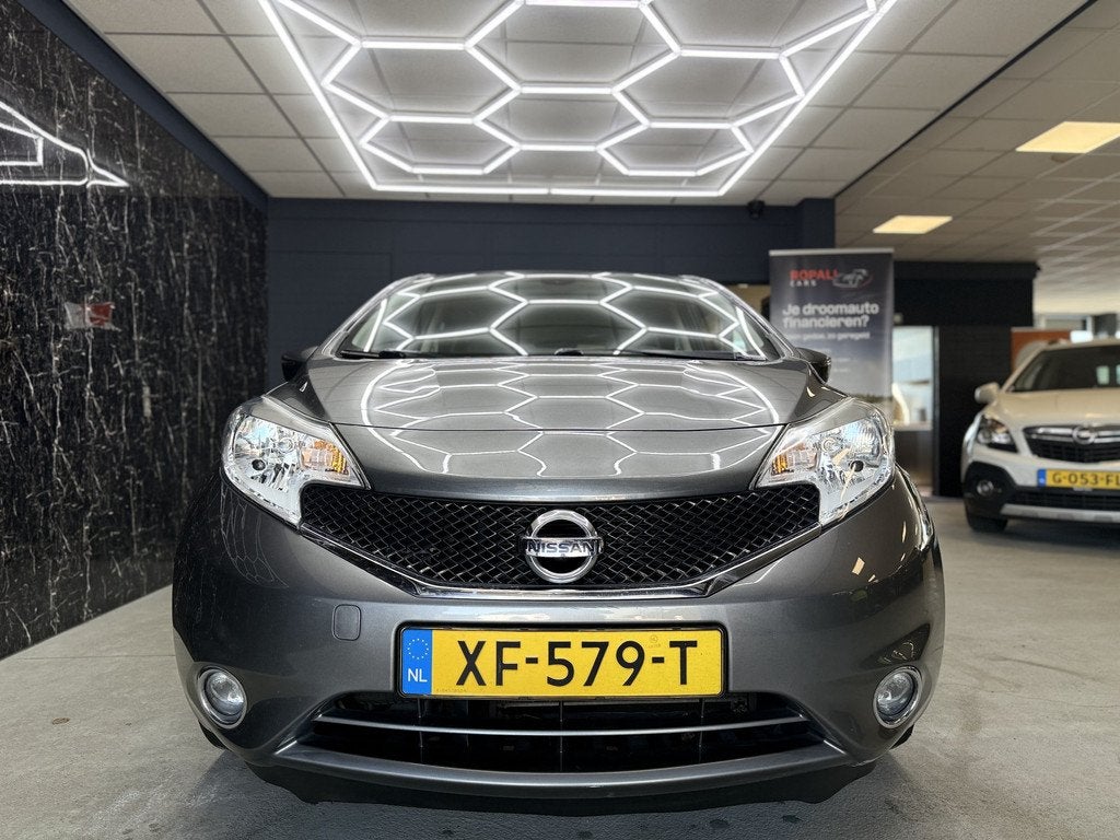 Nissan Note 1.2 DIG-S Connect Edition met pano (bj 2015), Auto's, Nissan, Euro 5, Gebruikt, Zwart, 1045 kg