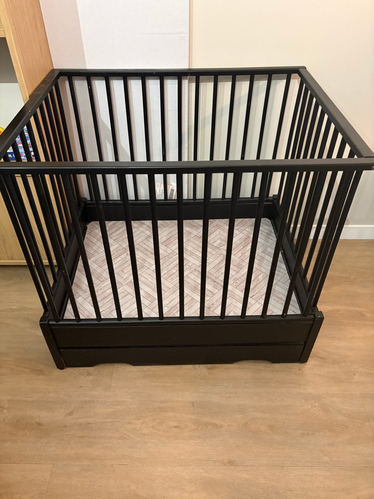 Gratis opklapbare box met boxkleden - lichte beschadigingen, Kinderen en Baby's, Boxen, Ophalen, Gebruikt, Vierkant, Boxkleed