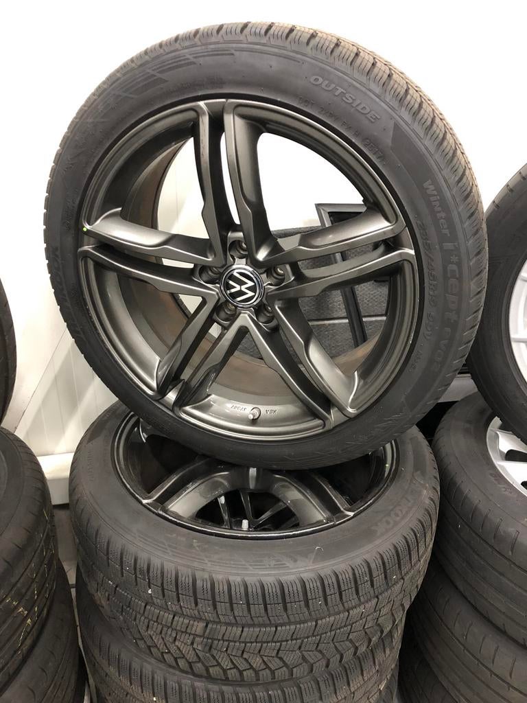 Winterbanden met Velgen 19 inch, Ophalen, Audi