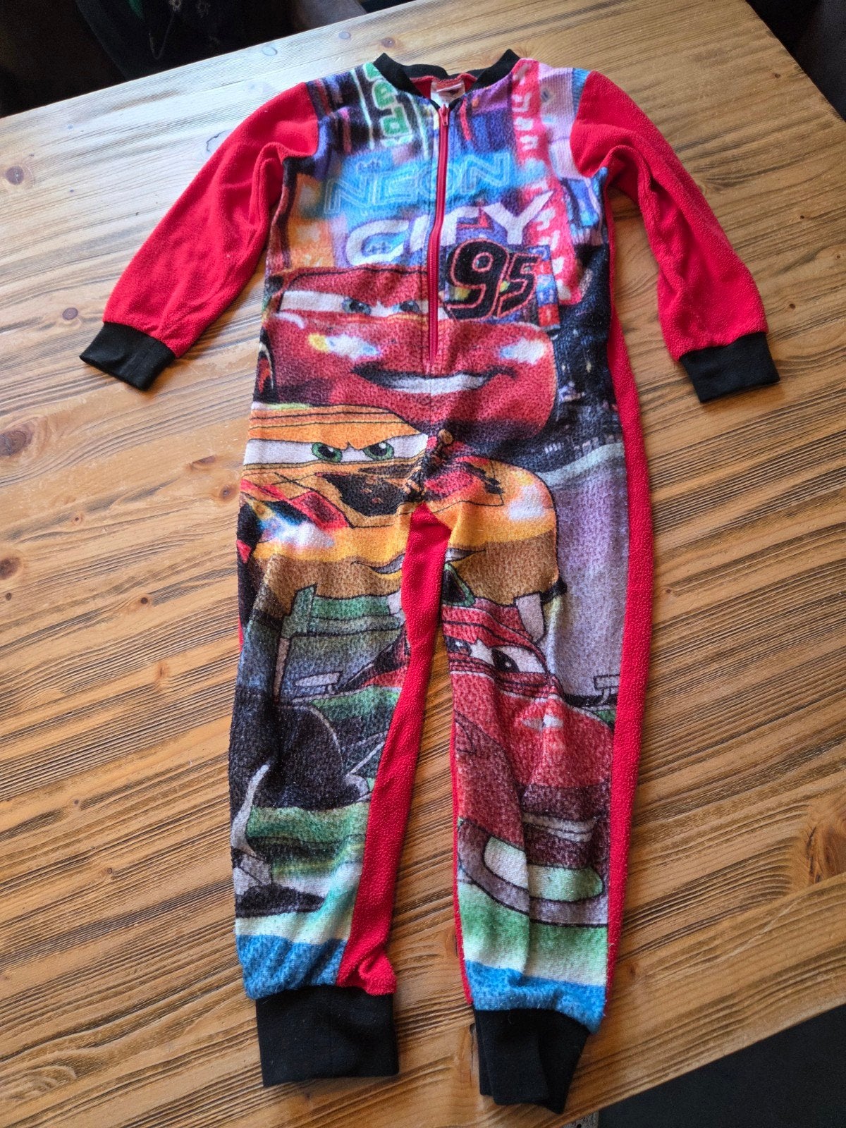 Disney Pixar Cars Onesie Maat 110/116, Gebruikt, Ophalen of Verzenden, Jongen, Nacht- of Onderkleding