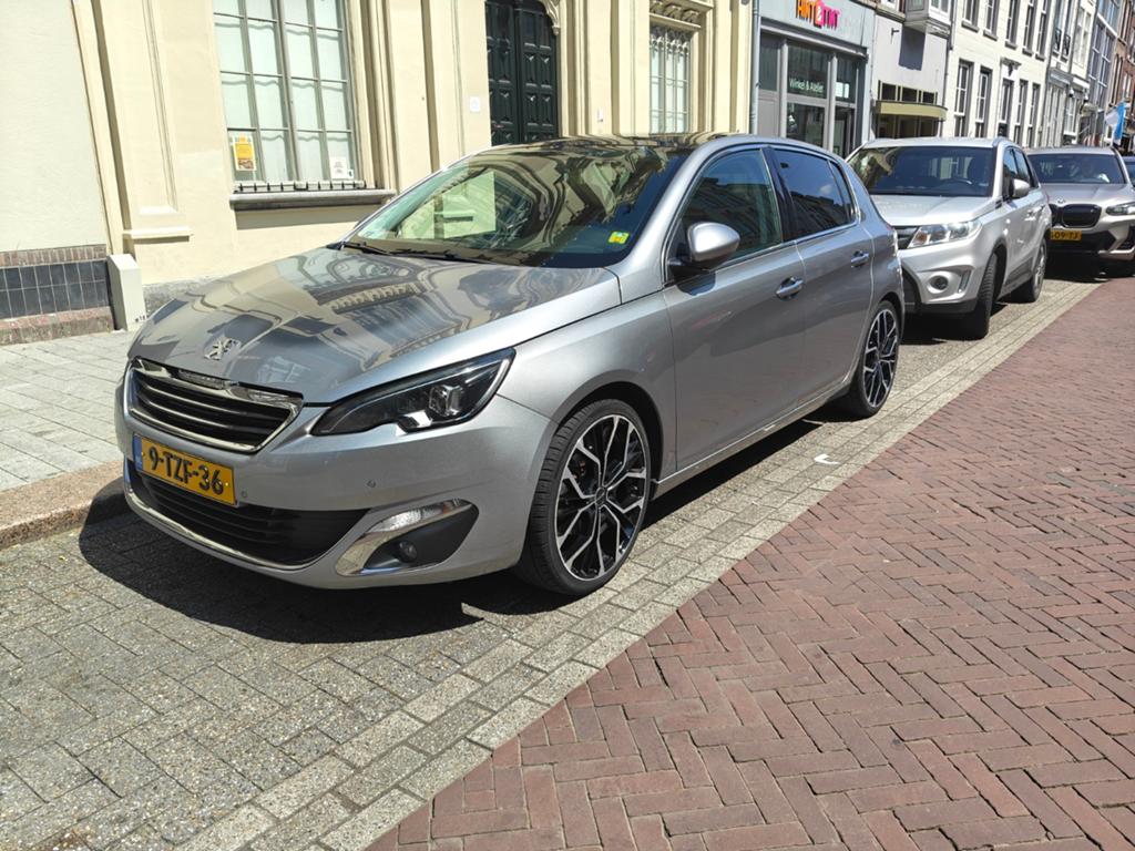 Peugeot 308 1.6THP 92/125 5-D 2014 Grijs, Voorwielaandrijving, 125 pk, 4 cilinders, 49 €/maand