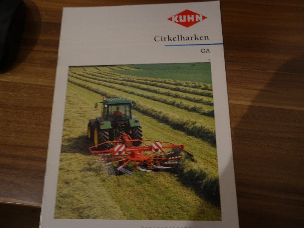 12X Kuhn cirkelharken folders, Ophalen of Verzenden, Zo goed als nieuw, Folder