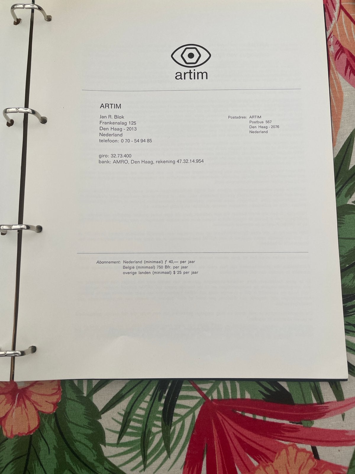 Kunstboek met werken van diverse kunstenaars, goede staat, Surrealisme, Ophalen of Verzenden, Print, Overige onderwerpen