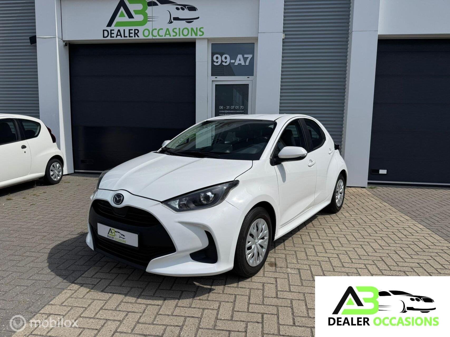 Mazda 2 Hybrid 1.5 Pure Autm,5DRS,Airco,Cruise Control, Dealer onderhouden, Gebruikt, Zwart, 116 pk