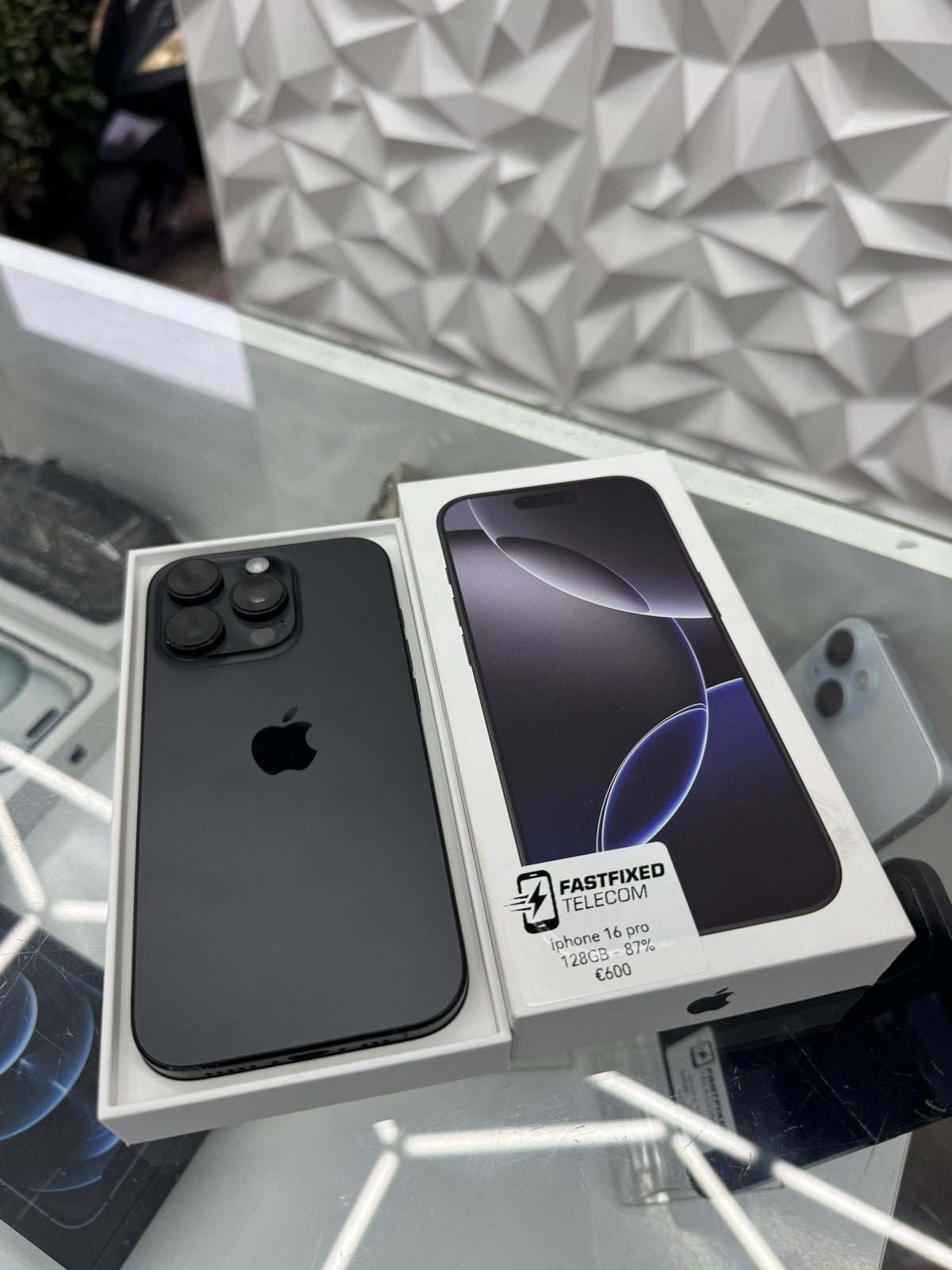 Foto 3 van Diverse iPhones met 1 jaar garantie - Verschillende modellen