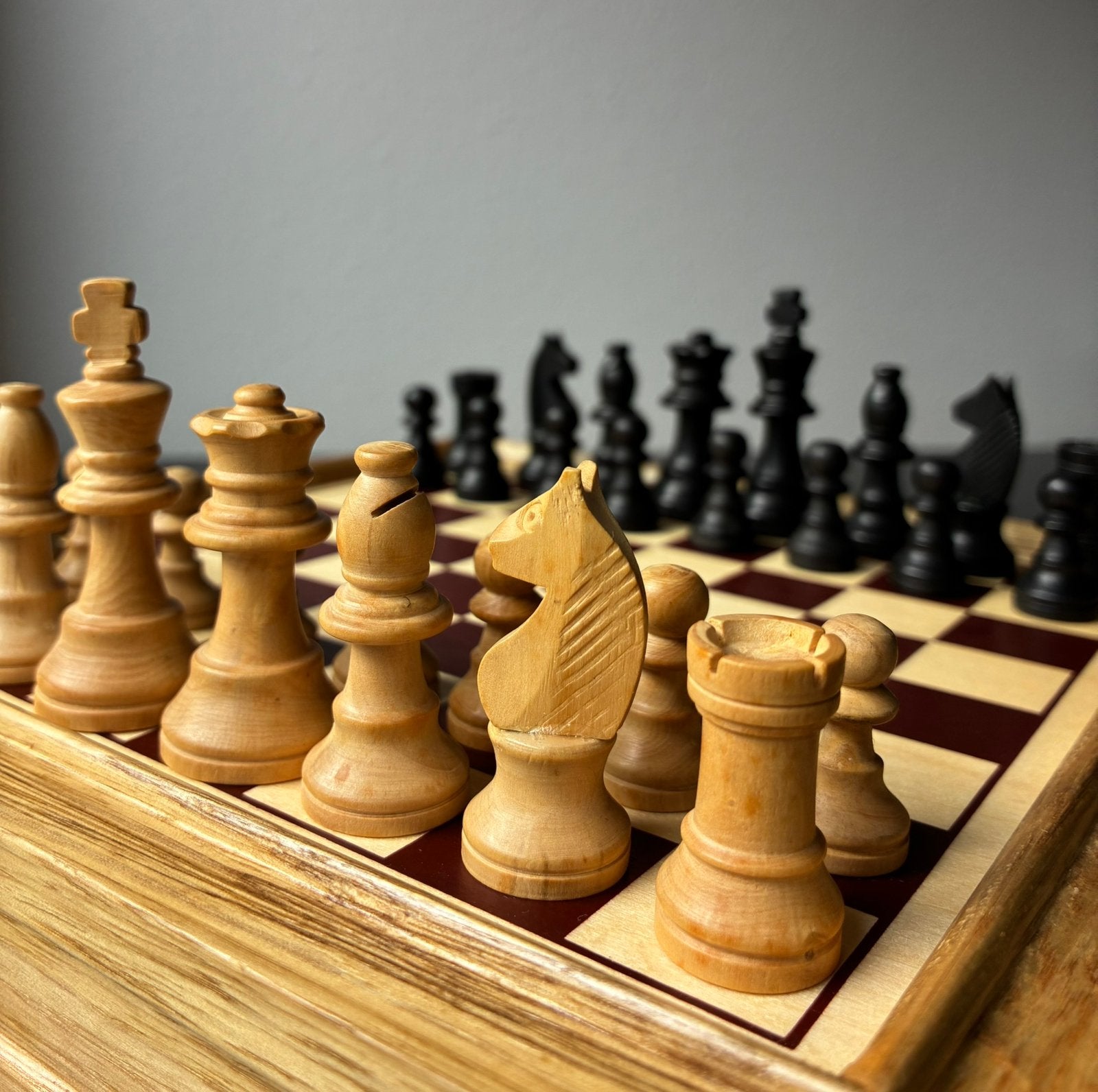 Schaakbord met Staunton schaakstukken., Hobby en Vrije tijd, Gezelschapsspellen | Bordspellen, Ophalen of Verzenden, Gebruikt