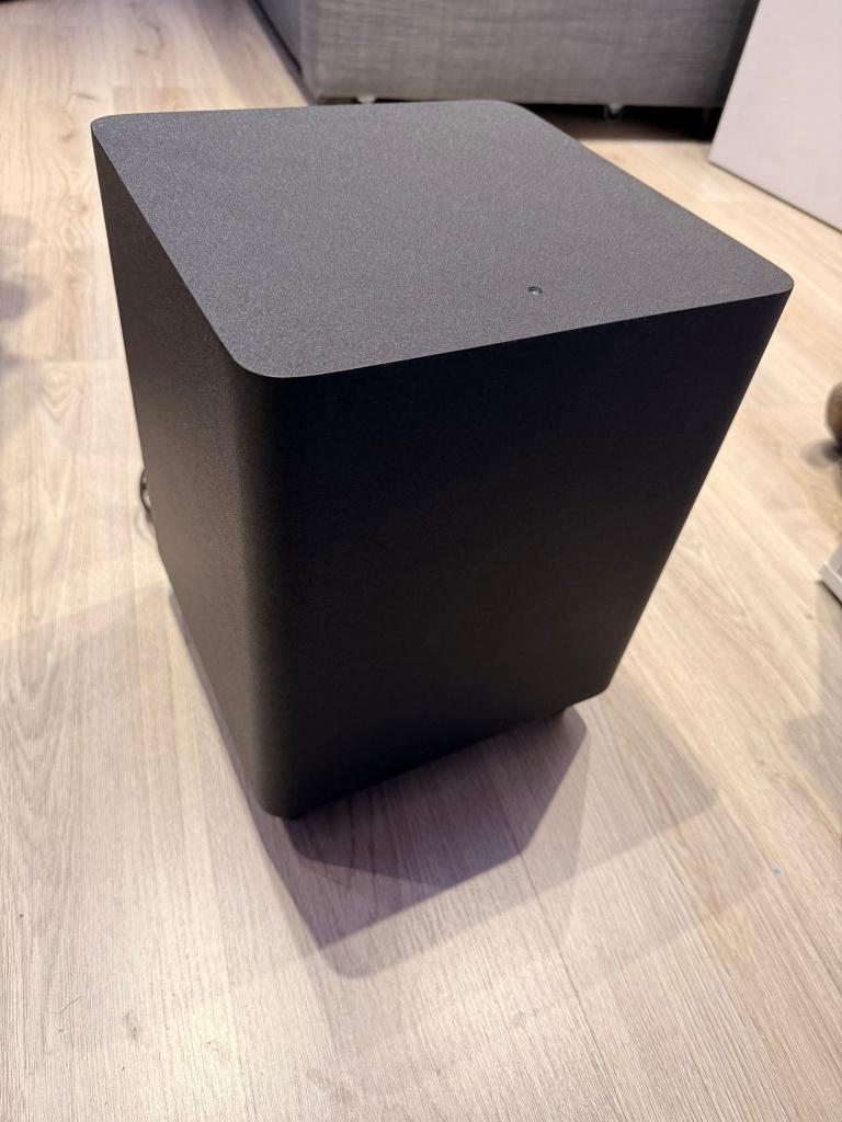 Harman / Kardon HKTS 160SUB/230 Subwoofer + 2 Rear Speakers