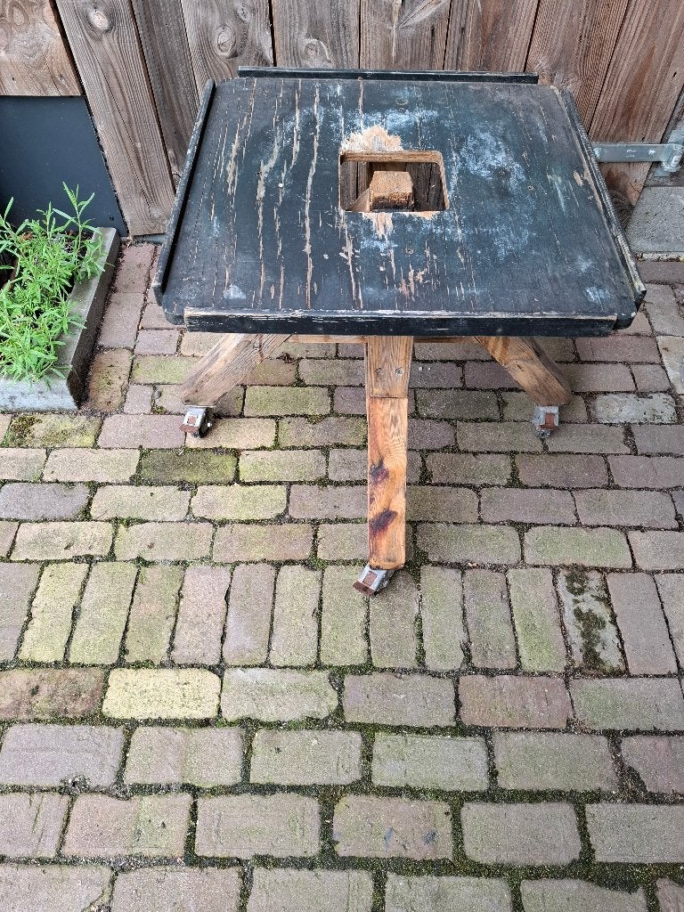 onderstel voor voedertafel, Ophalen, Gebruikt
