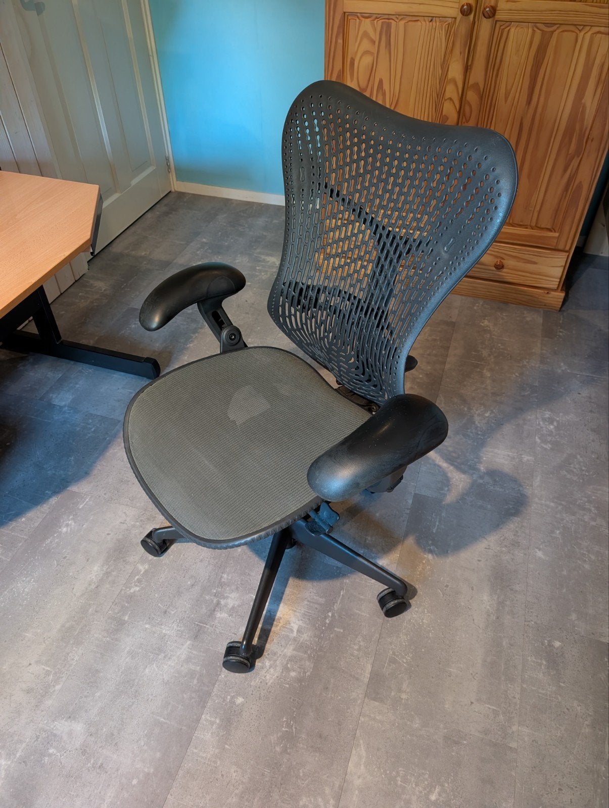 Herman Miller Mirra 1 Ergonomische Bureaustoel, Huis en Inrichting, Ophalen, Gebruikt, Zwart, Bureaustoel