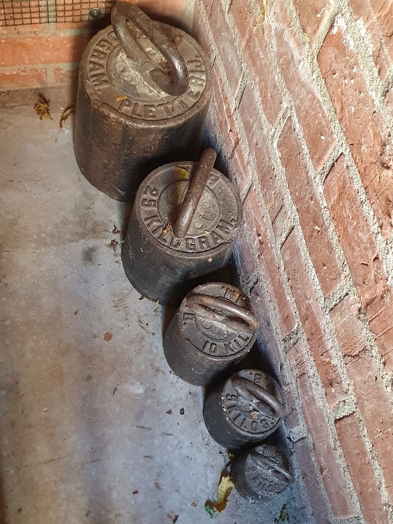 Bascule gewichten ijzer, Doe-het-zelf en Verbouw, Weegschalen, Gebruikt, Overige typen, Minder dan 50 kg, Ophalen