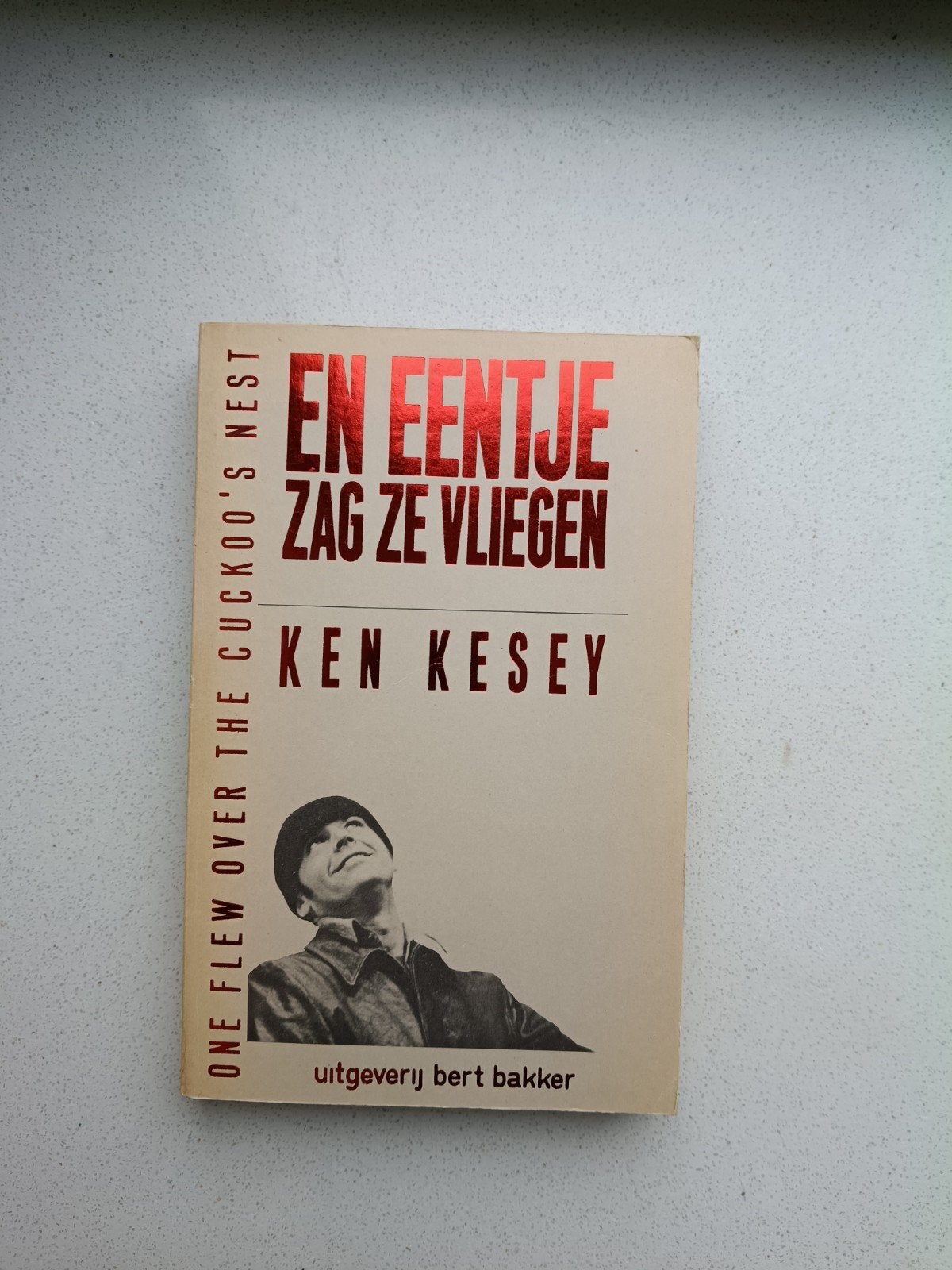 En Ééntje Zag Ze Vliegen - Ken Kesey, Boeken, Ophalen of Verzenden, Gelezen, Amerika