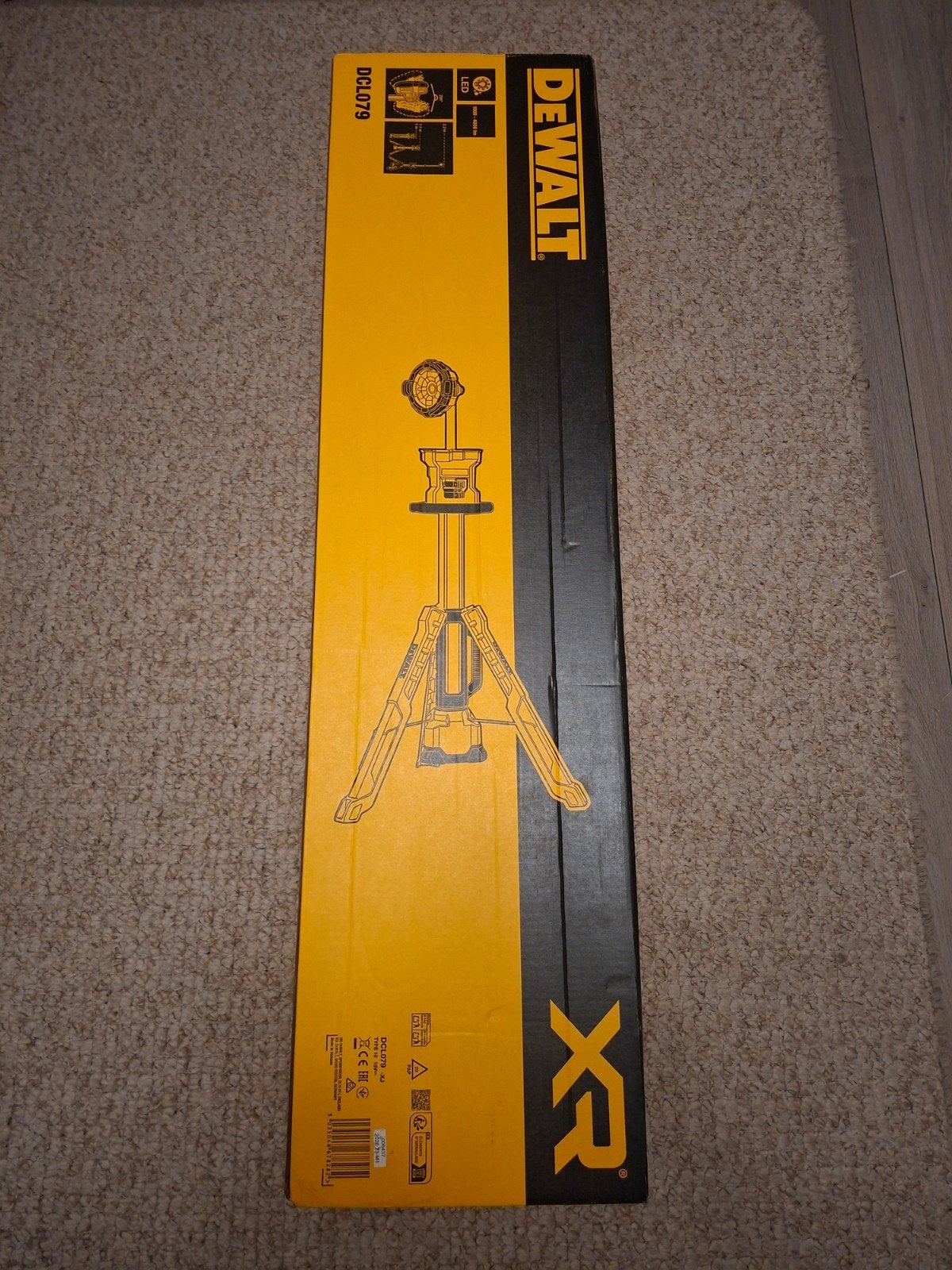 Nieuwe DeWalt DCL079 LED Bouwlamp op Statief (Geseald), Doe-het-zelf en Verbouw, Ophalen, Lamp met armatuur, 500 watt of meer