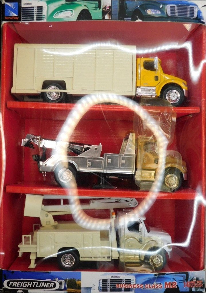New Ray Freightliner Trucks Assorti 1:43, Hobby en Vrije tijd, Overige merken, Verzenden, Overige typen, Nieuw