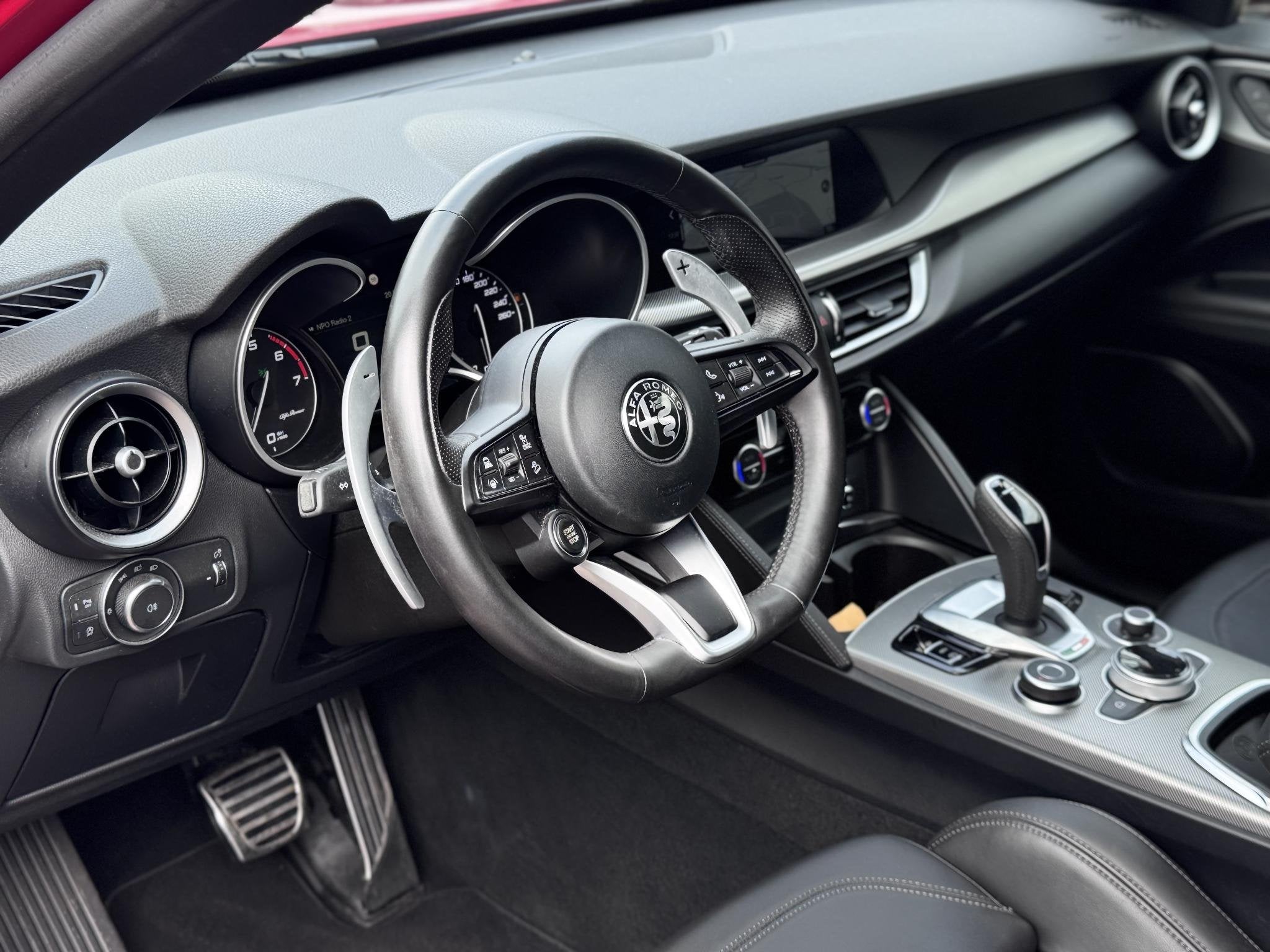 Alfa Romeo Stelvio 2.0 200pk Automaat AWD Sprint | Apple-And, Auto's, Automaat, 1995 cc, 1655 kg, Bedrijf