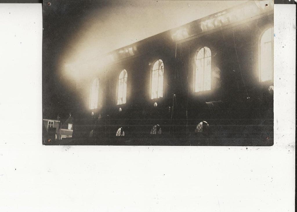 2e WO Amsterdam Theater Tuschinski in brand 18 juli 1941, Ophalen of Verzenden, 1940 tot 1960, Ongelopen, Noord-Holland