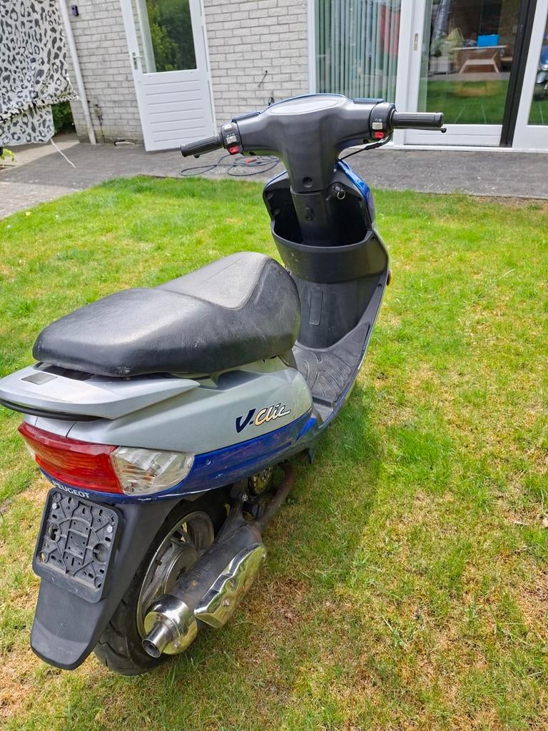 Defecte Peugeot V-Clic scooter - Loop of sloop, Ophalen