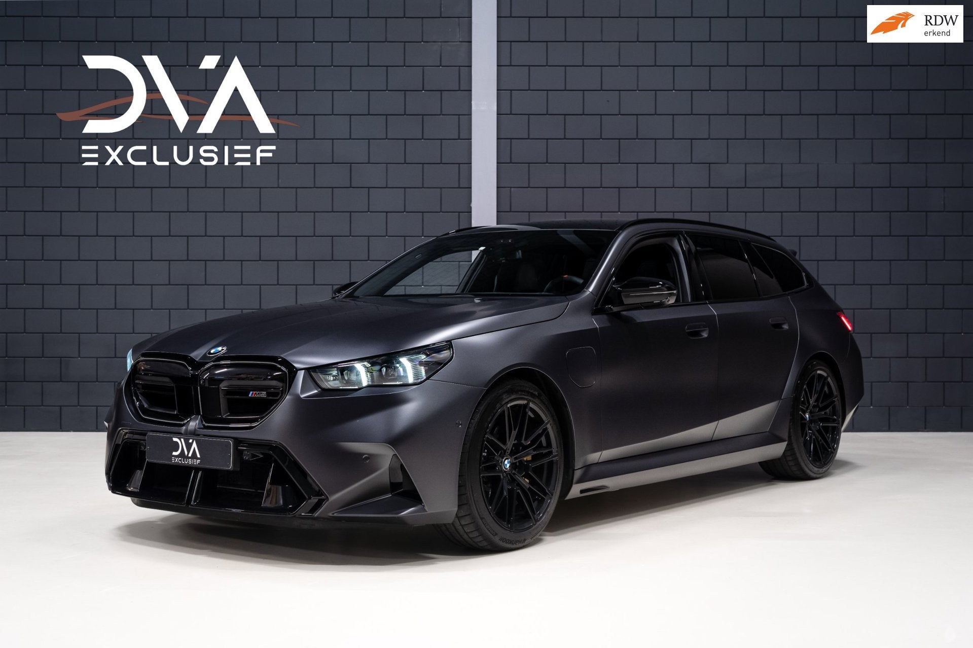 BMW M5 Full PPF/Ceramic, Adaptive Cruise Control, 2000 kg, 4395 cc, Zilver of Grijs