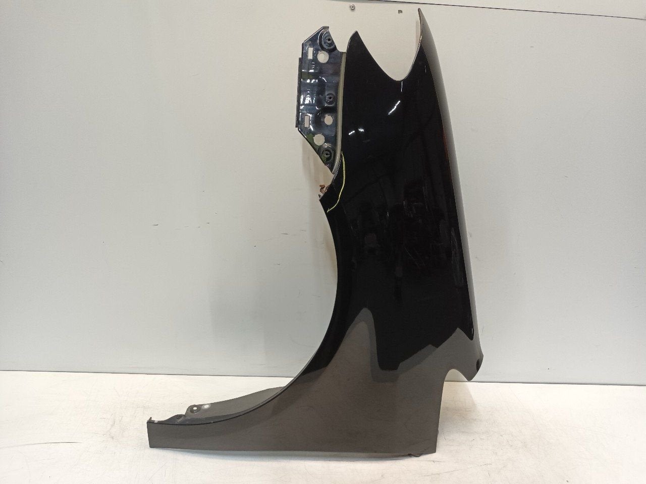 Spatbord links voor Volkswagen Touran, Onderdelen@venauto.nl, Van der Ven Autorecycling B.V., Gebruikt, Ettenseweg 76, 4706 PB Roosendaal, The Netherlands