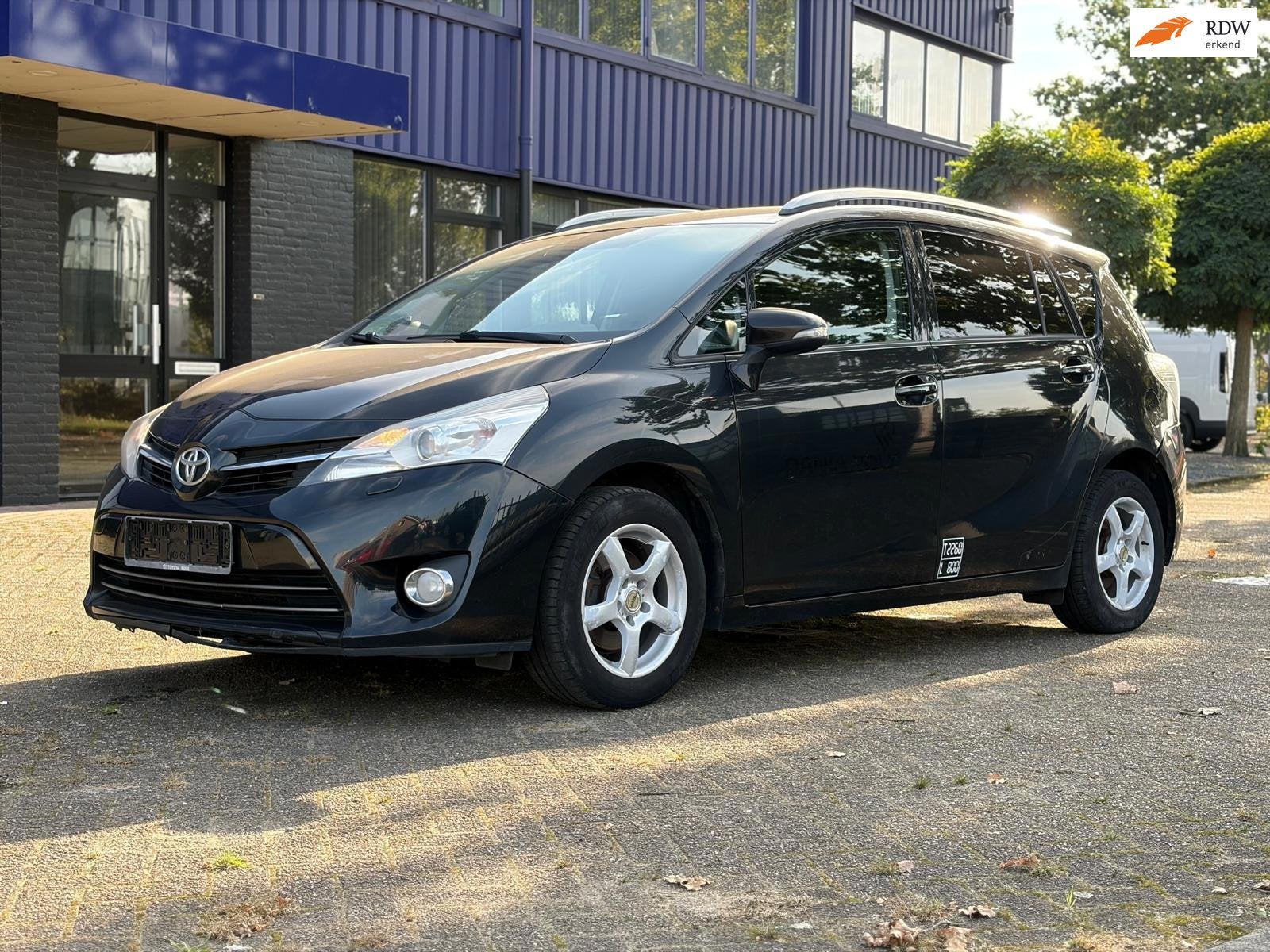 Toyota Verso 2.0 D-4D Aspiration Export, Auto's, Stof, Gebruikt, Zwart, Origineel Nederlands