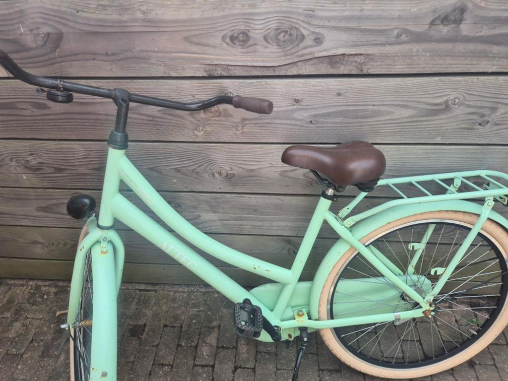 26 inch meisjes fiets, Ophalen, Gebruikt, 26 inch of meer