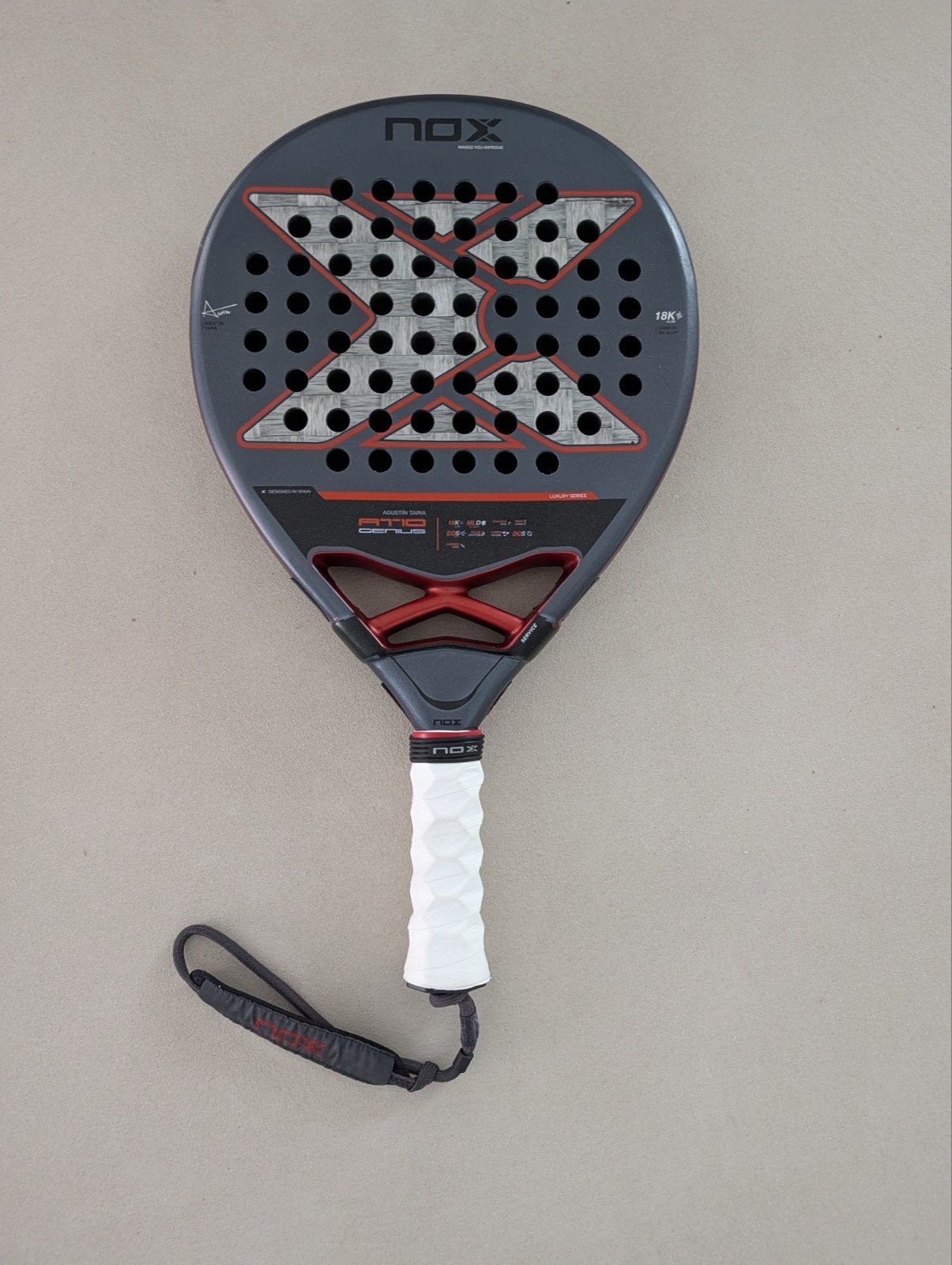 NOX AT10 Genius 18K Alum Agustín Tapia 2025 + Hesacore grip, Ophalen of Verzenden, Zo goed als nieuw, Padelracket