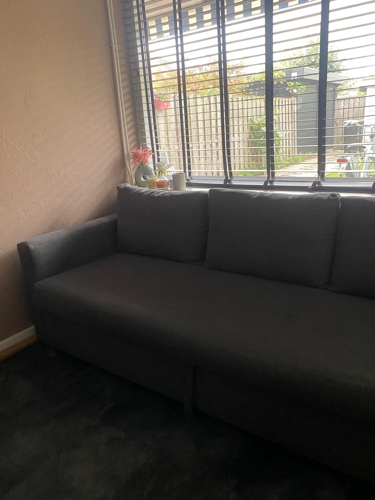 Foto 5 van IKEASlaapbank met opbergruimte, uitschuifbaar tot 2-persoons