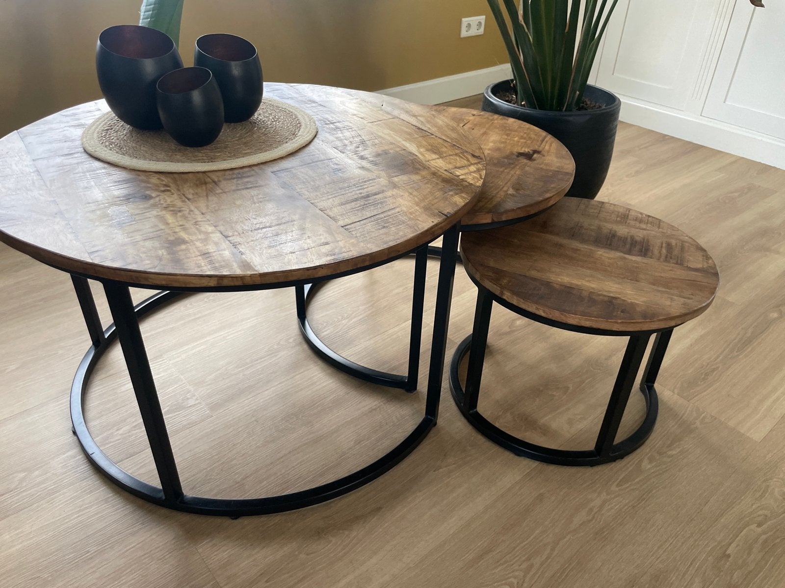 Salontafel set mangohout en metaal, rond, Ophalen, Rond, 50 tot 100 cm, Zo goed als nieuw