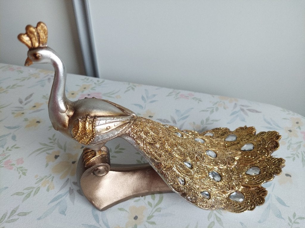 Beeld van "Gouden Pauw" (NIEUW), Ophalen of Verzenden, Nieuw, Dier