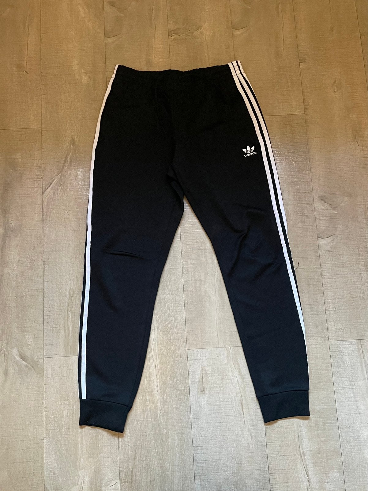 Adidas trainingsbroek, Kleding | Heren, Maat 48/50 (M), Zwart, Ophalen of Verzenden, Zo goed als nieuw
