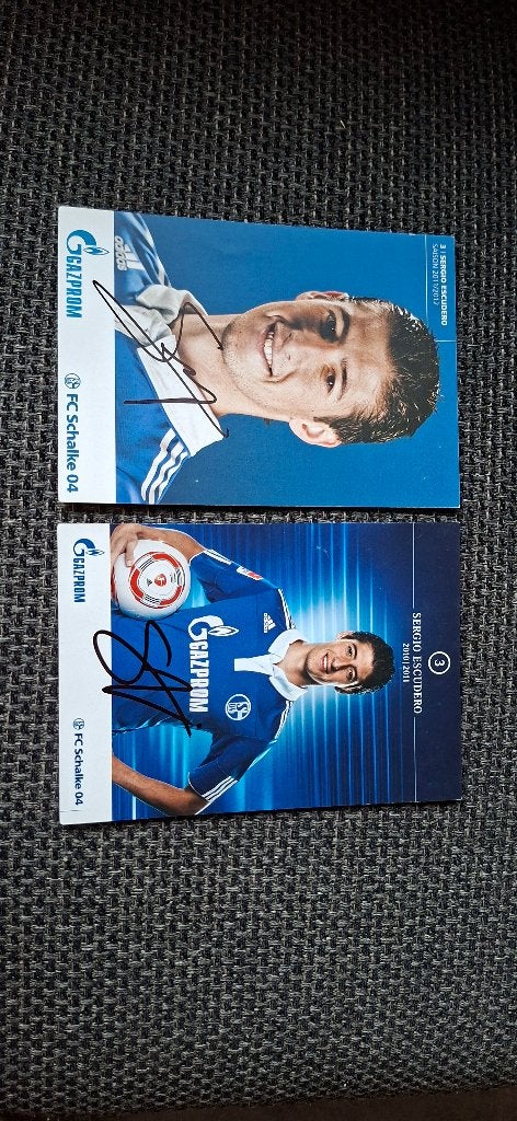 Spelerskaart met handtekening; Sergio Escudero # Schalke 04, Verzamelen, Ophalen of Verzenden, Nieuw, Buitenlandse clubs, Spelerskaart