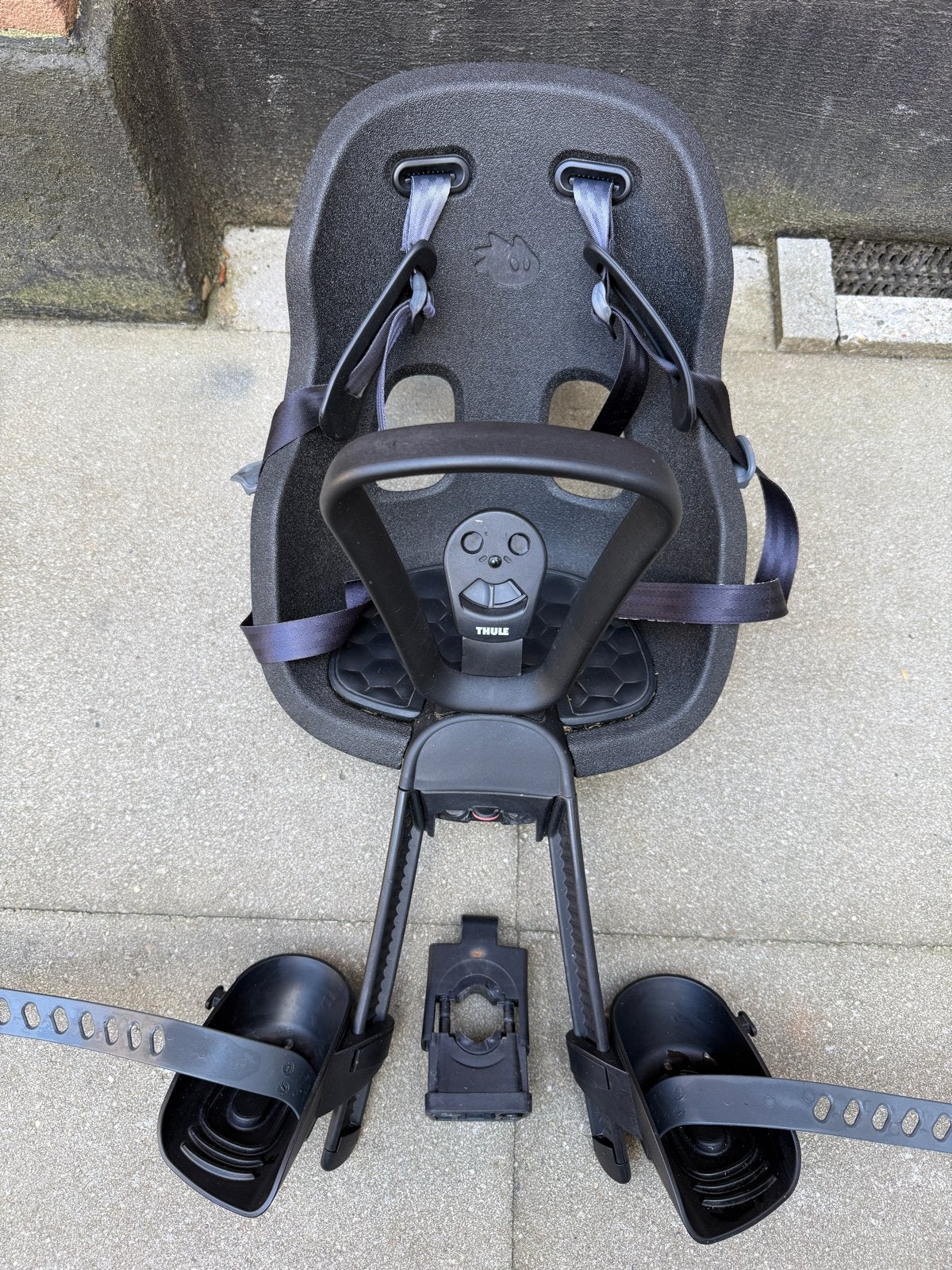 Thule Yepp Nexxt 2 Mini Fietsstoeltje + Windscherm, Fietsen en Brommers, Ophalen, 0 t/m 18 kg, Voorzitje, Gebruikt