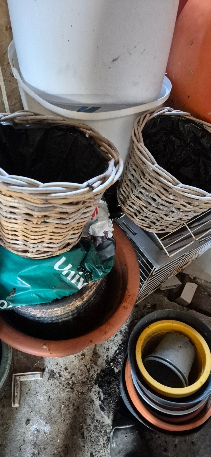 Set van 2 rieten plantenmanden, Tuin en Terras, 25 tot 40 cm, Overige materialen, Gebruikt, Rond