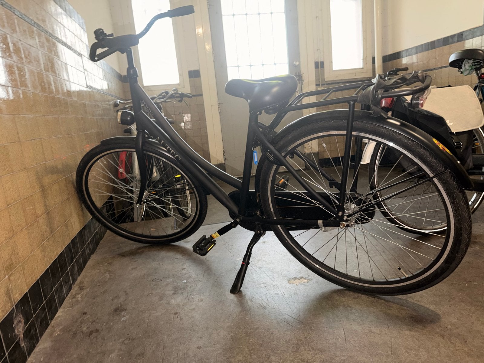 Altec Roma Damesfiets - Zwart, Zo goed als nieuw, Terugtraprem, 53 tot 56 cm, Zo goed als nieuw, Ophalen