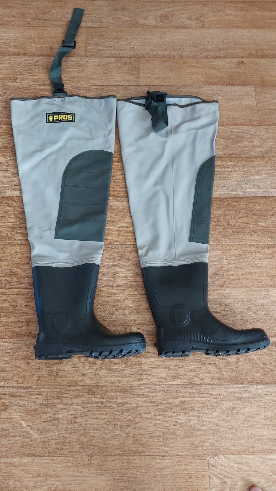 Waterdichte waadlaarzen maat 44 - 1 keer gedragen, Watersport en Boten, Ophalen of Verzenden, Zo goed als nieuw, Kleding