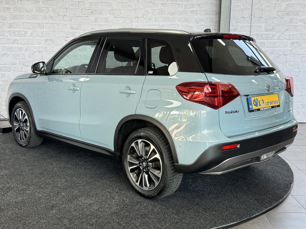 Suzuki Vitara 1.4 Boosterjet AllGrip 4x4 Style ACC Pano Came, Auto's, Suzuki, Automaat, 1195 kg, Zwart, 4 cilinders