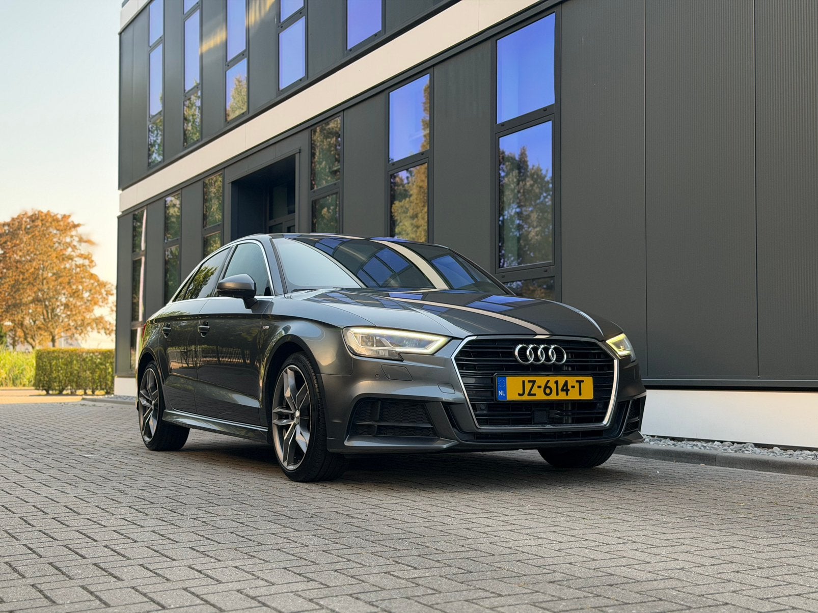 Audi A3 Sedan | Facelift | 3x S-Line | Virtual | Automaat, Auto's, Audi, 4 cilinders, Leder en Stof, Adaptive Cruise Control, Origineel Nederlands