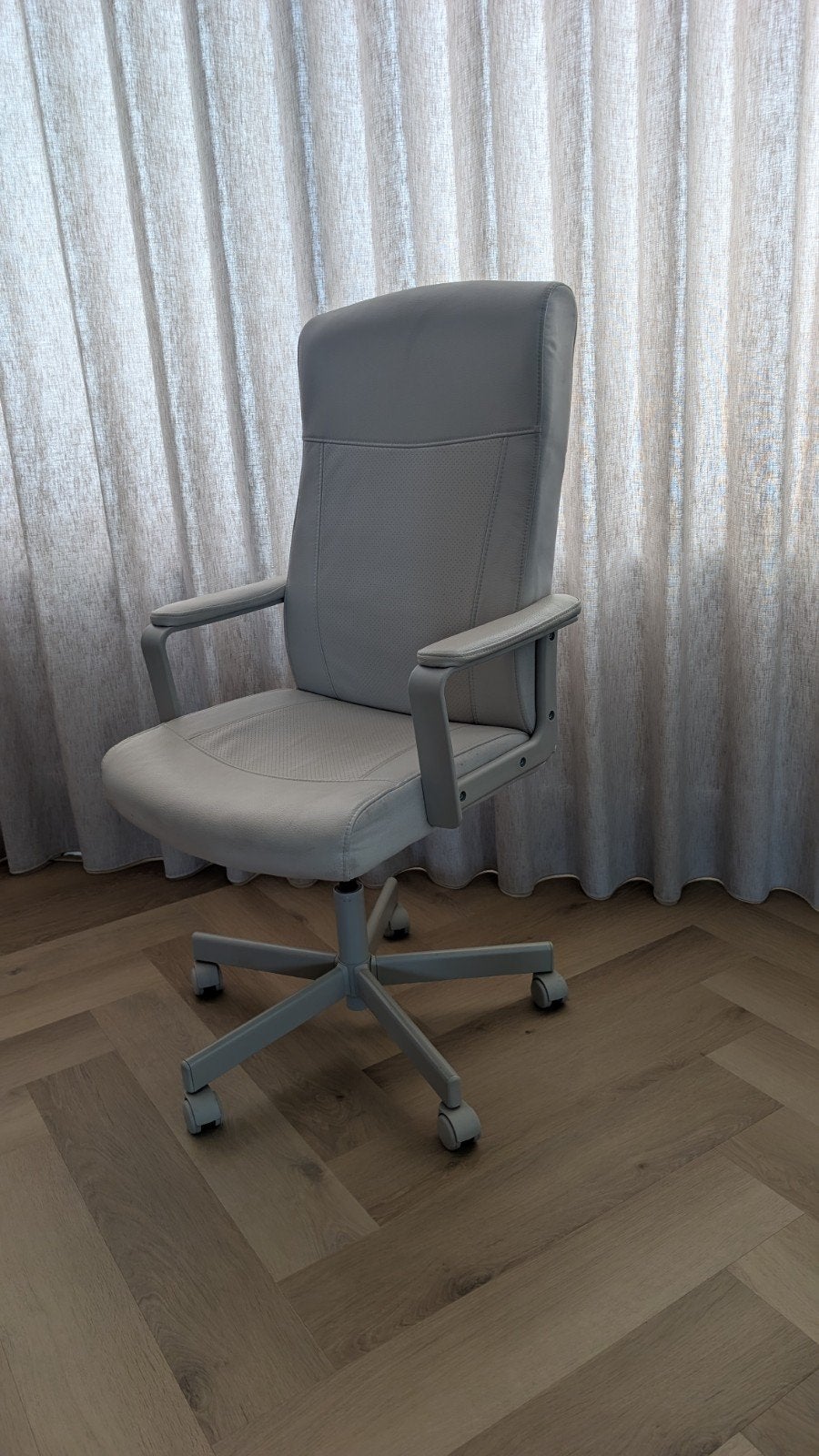 Comfortabele beige bureaustoel, verstelbaar, Gebruikt, Beige, Ophalen of Verzenden, Bureaustoel