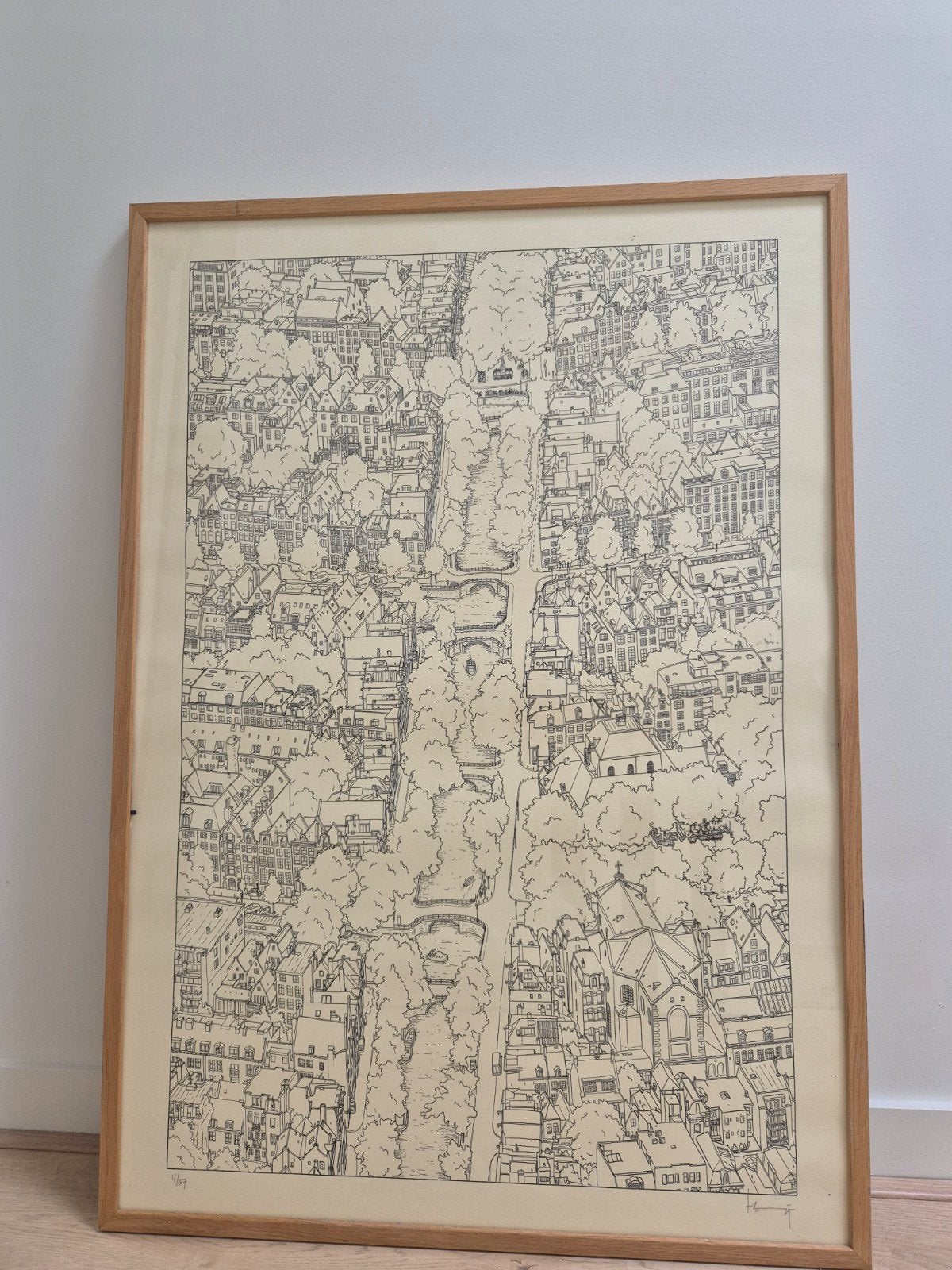 Gesigneerde en genummerde tekening van Amsterdamse gracht, Antiek en Kunst, Ophalen, Tekening, Pentekening, Ingelijst