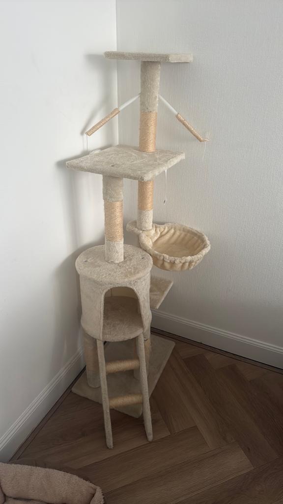 Krap paal , wc , zit kleed voor de kat, Ophalen of Verzenden, Zo goed als nieuw, Krabpaal