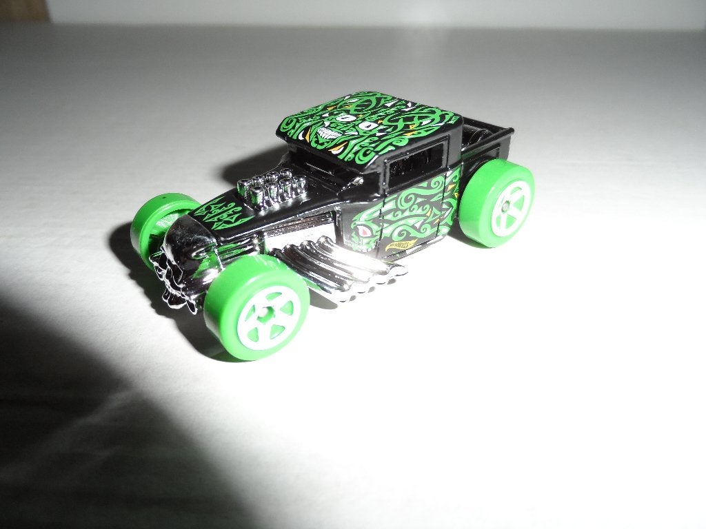 Hot Wheels Mystery Models (ongeopend) - Bone Shaker (zwart), Ophalen of Verzenden, Nieuw, Auto
