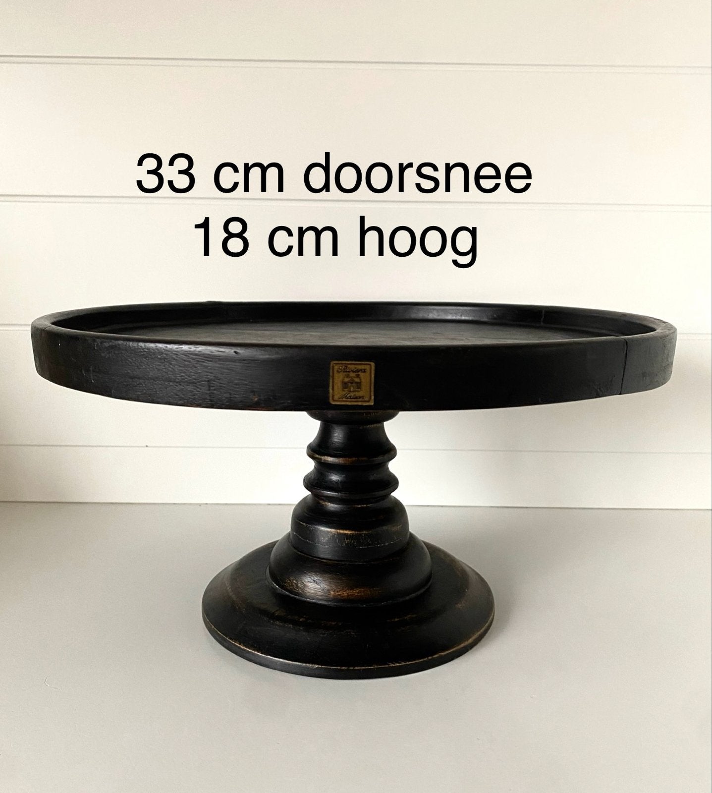 Rivièra Maison Zwart houten dienblad op voet, Rond, Ophalen of Verzenden, Zo goed als nieuw, Dienblad