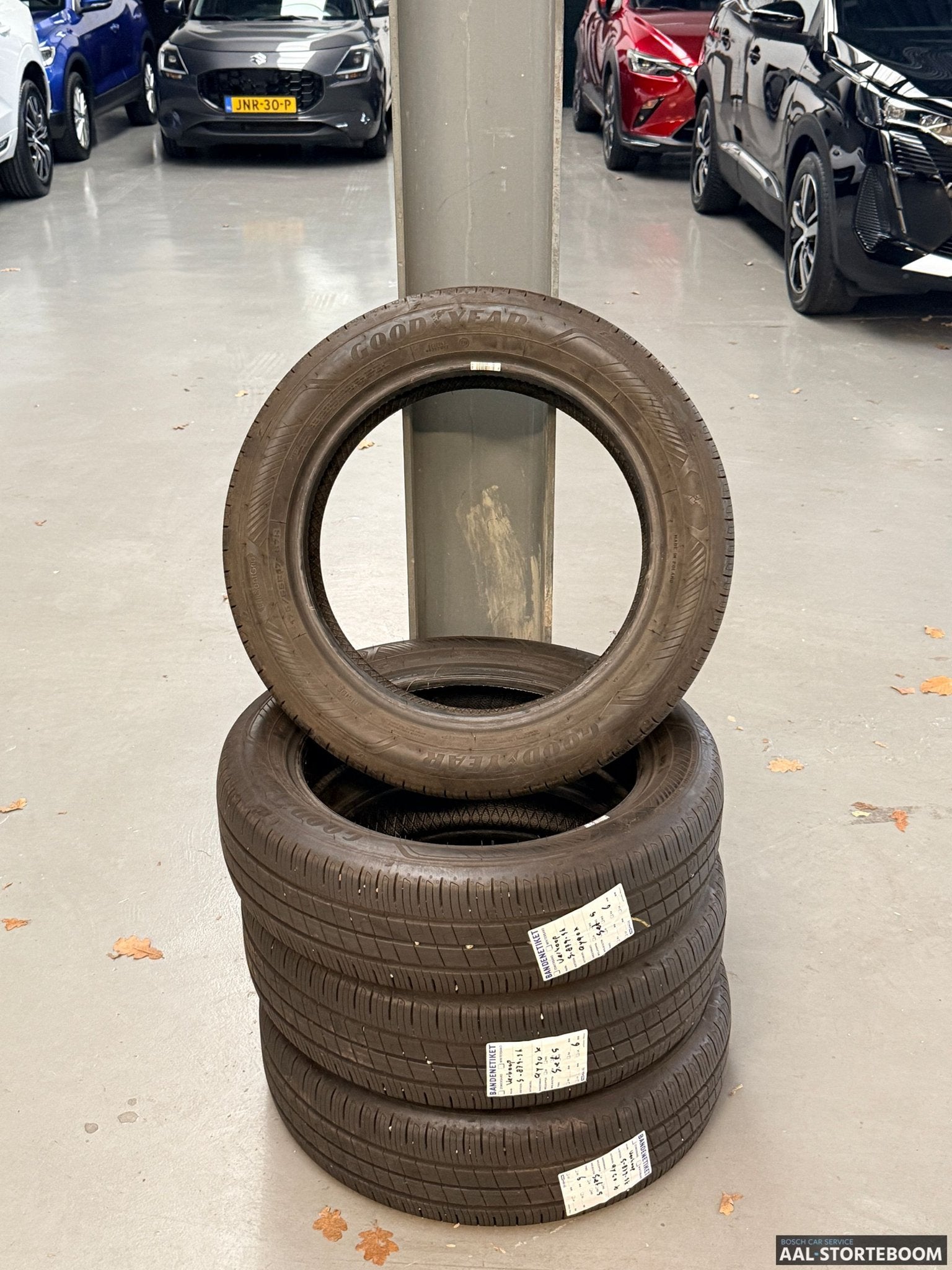 2x Goodyear Efficient Grip Performance 2 175/65 R17 87H, Ophalen, Gebruikt, -, 175 mm