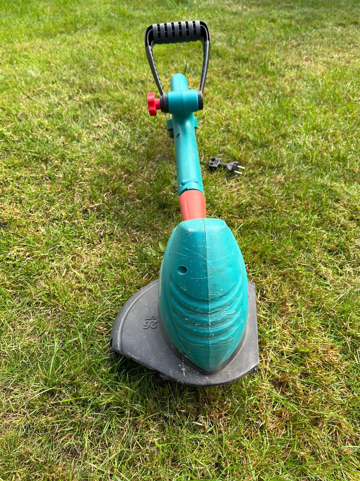 Bosch Combitrim Elektrische Grastrimmer - 26 cm Maaibreedte, Tuin en Terras, Ophalen, Cirkelmaaier, Gebruikt, Elektrische grasmaaier