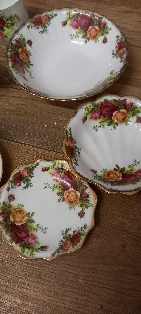 Vintage Pink Roses kop en schotels, Antiek en Kunst, Ophalen