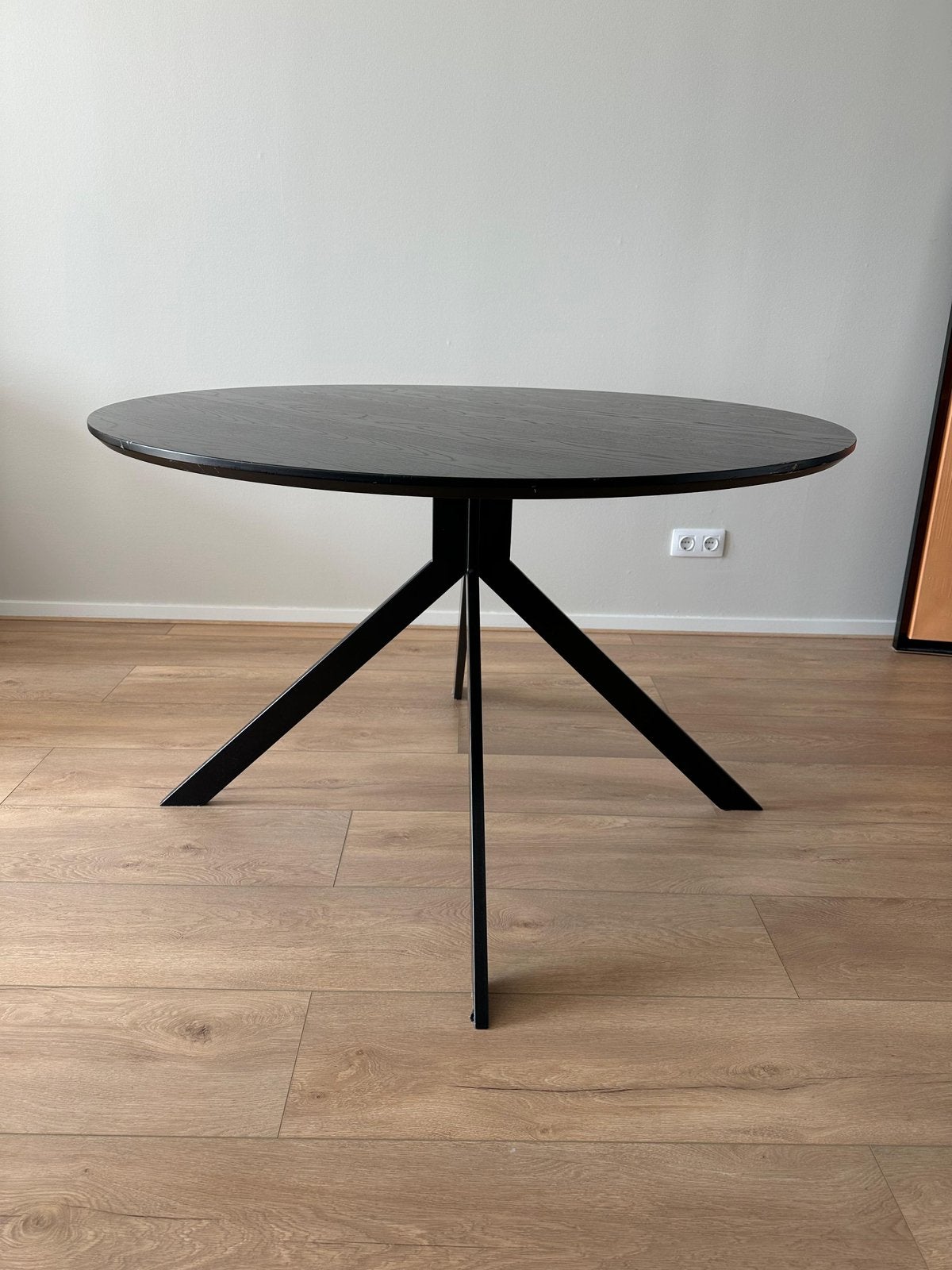 WOOOD eettafel te koop, Huis en Inrichting, Tafels | Eettafels, Ophalen, 100 tot 150 cm, Rond, Zo goed als nieuw