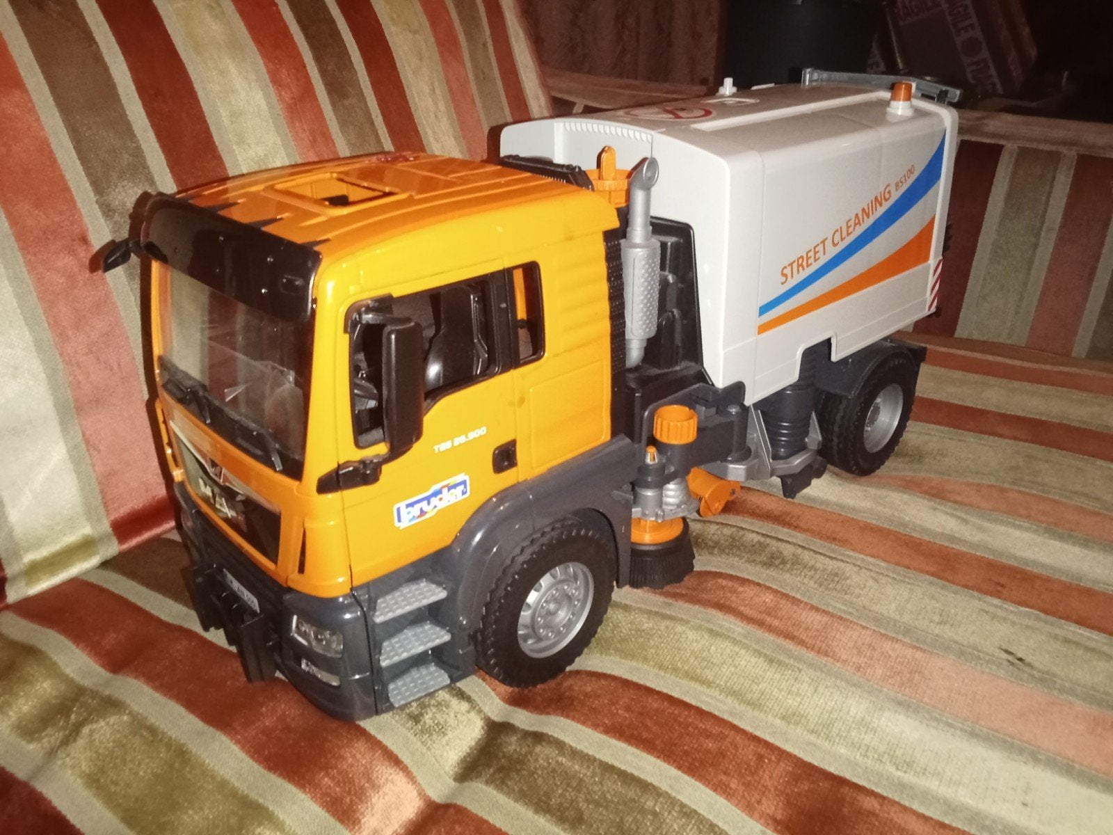 Bruder MAN TGS Straatveegmachine (model 3780), Ophalen of Verzenden
