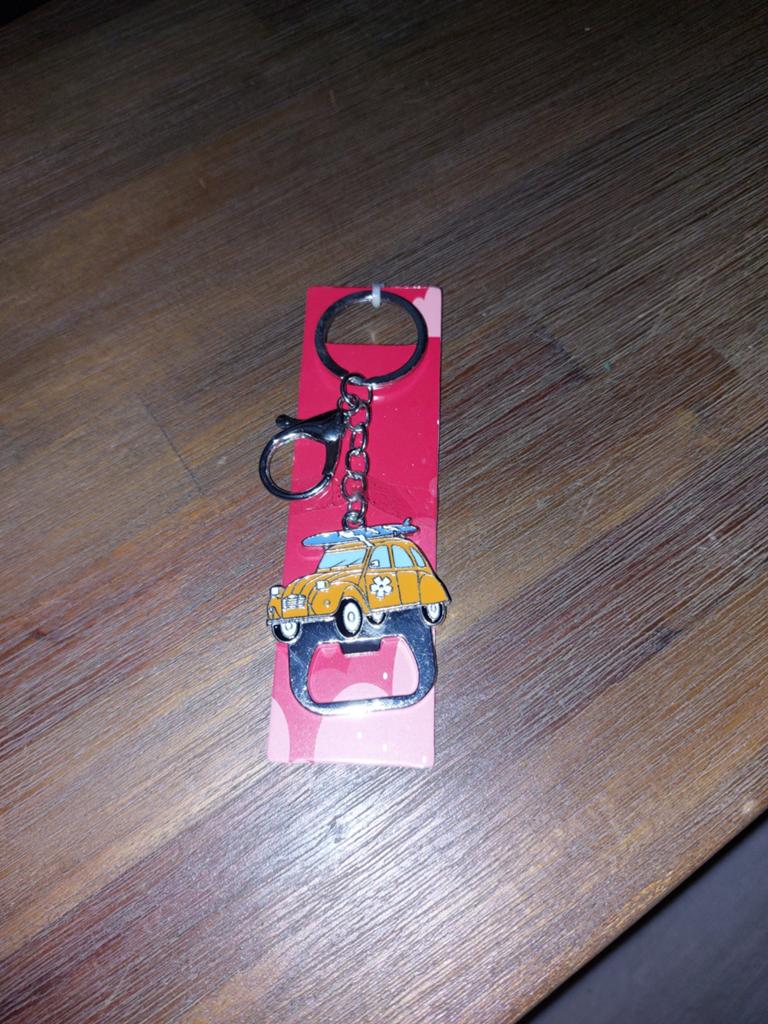 Sleutelhanger met flesopener - Nieuw, Ophalen of Verzenden