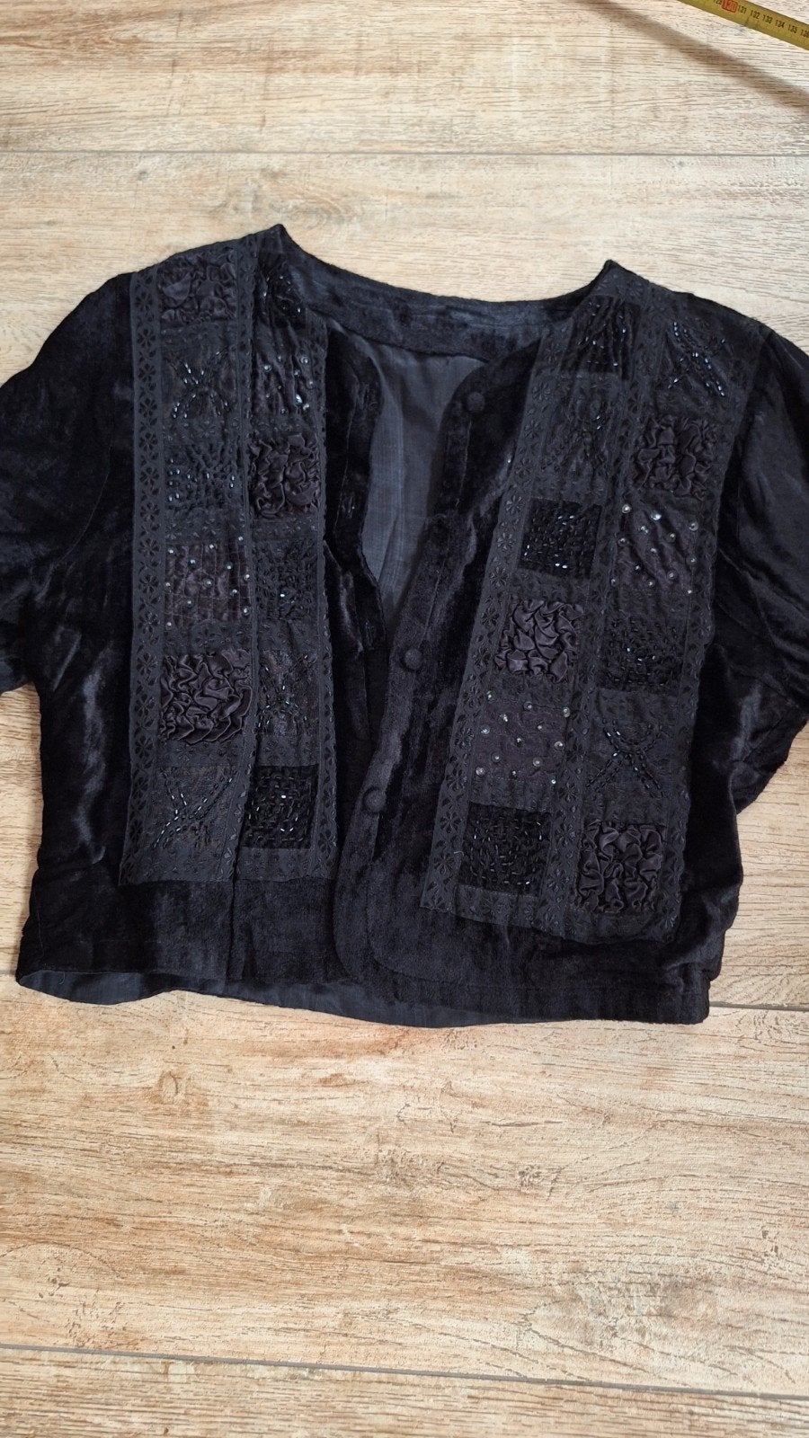 Zwart fluwelen bolero met kralen en borduursels, Kleding | Dames, Onbekend, Ophalen of Verzenden, Gedragen