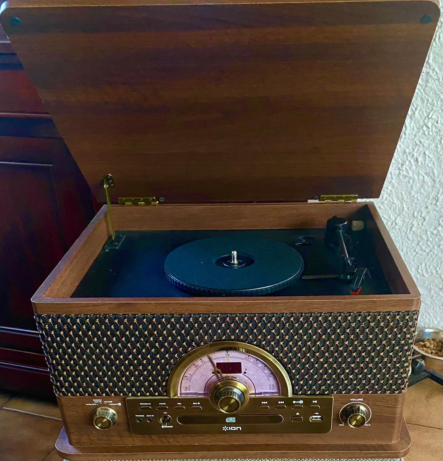 Aan geboden  authentieke radio alles in een, Ophalen, Zo goed als nieuw, Overige merken